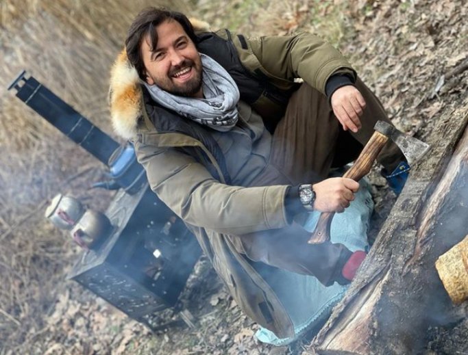 DoctorHarry16's tweet image. Loving myself