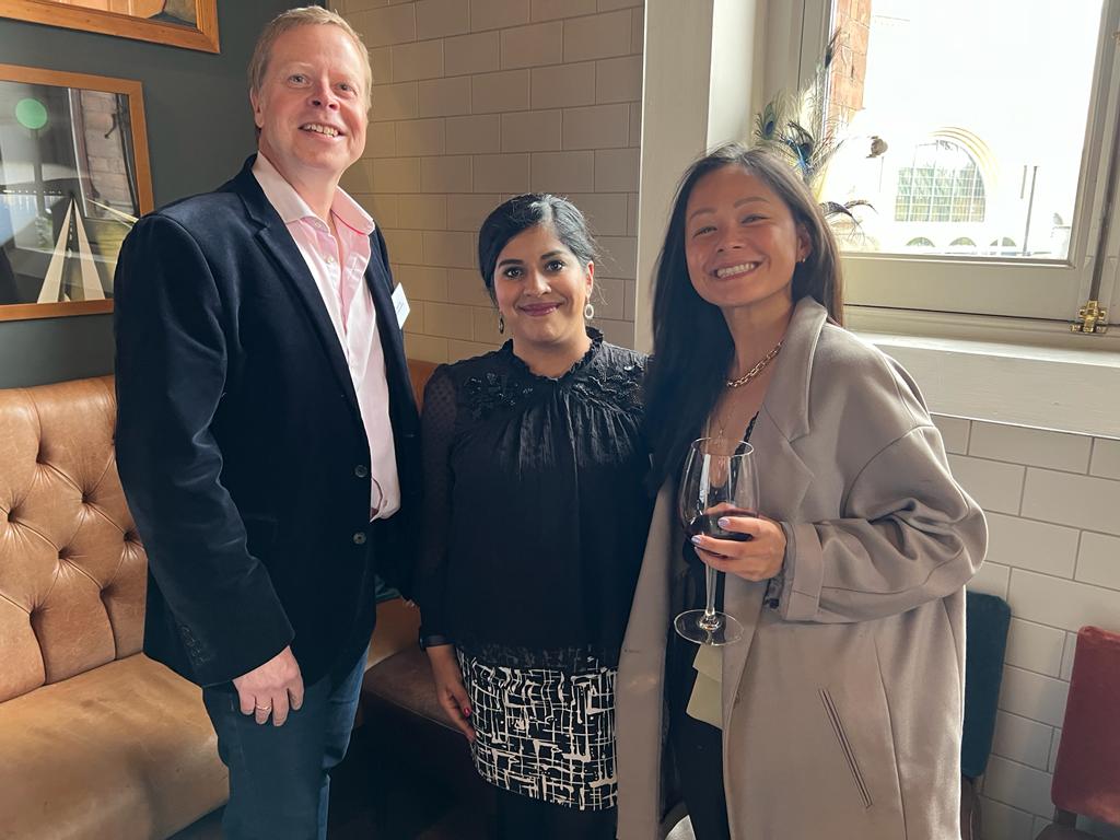 pimentouk's tweet photo. London ➡️ Norwich 🔜 Leeds

The Pimento 6pm Club arrives in Leeds on 8th September.

Join us for a drink and a chat with like-minded independent agencies and consultants across the UK.

Sign up here - https://t.co/Oi5KjZcQoB

#IndependentAgencies #Networking #Leeds #6pmClub https://t.co/0cJOWqDxEg