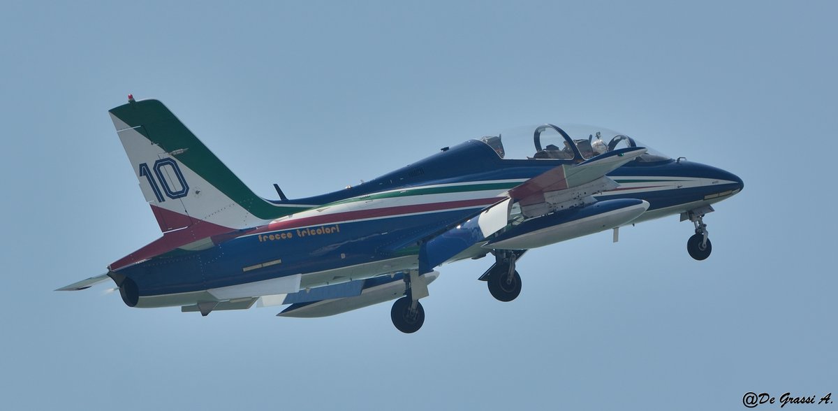 AlexDeGrassi's tweet photo. #GRADO
Grado AirShow, tutto pronto per l'edizione 2022 !!! 👏 https://t.co/vAX6YAig3y