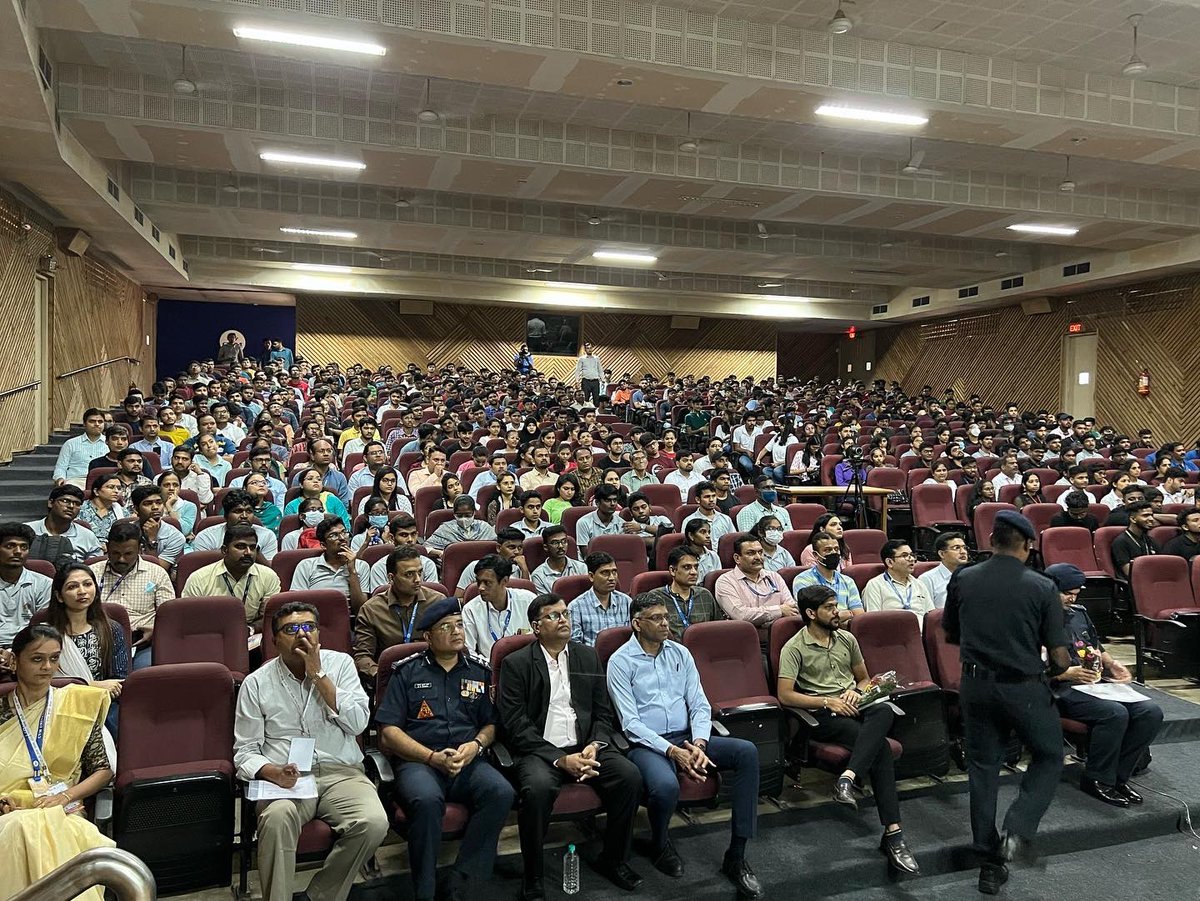 adit_cvmu's tweet image. Inauguration of Smart India Hackathon 2022 at ADIT-CVMU Nodal Centre #SIH2022 #InnovationSeAtmanirbharBharat #cvmuniversity #adit_cvmuniversity 

@narendramodi 
@PMOIndia 
@EduMinOfIndia 
@PIBHRD 
@mhrd_innovation 
@AICTE_INDIA 
@abhayjere 
@SIH2022_MIC
@NDRFHQ 
@cvmu
@adit_cvmu