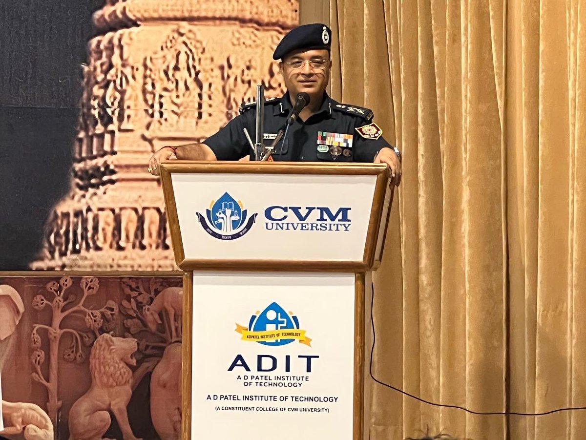 adit_cvmu's tweet image. Inauguration of Smart India Hackathon 2022 at ADIT-CVMU Nodal Centre #SIH2022 #InnovationSeAtmanirbharBharat #cvmuniversity #adit_cvmuniversity 

@narendramodi 
@PMOIndia 
@EduMinOfIndia 
@PIBHRD 
@mhrd_innovation 
@AICTE_INDIA 
@abhayjere 
@SIH2022_MIC
@NDRFHQ 
@cvmu
@adit_cvmu