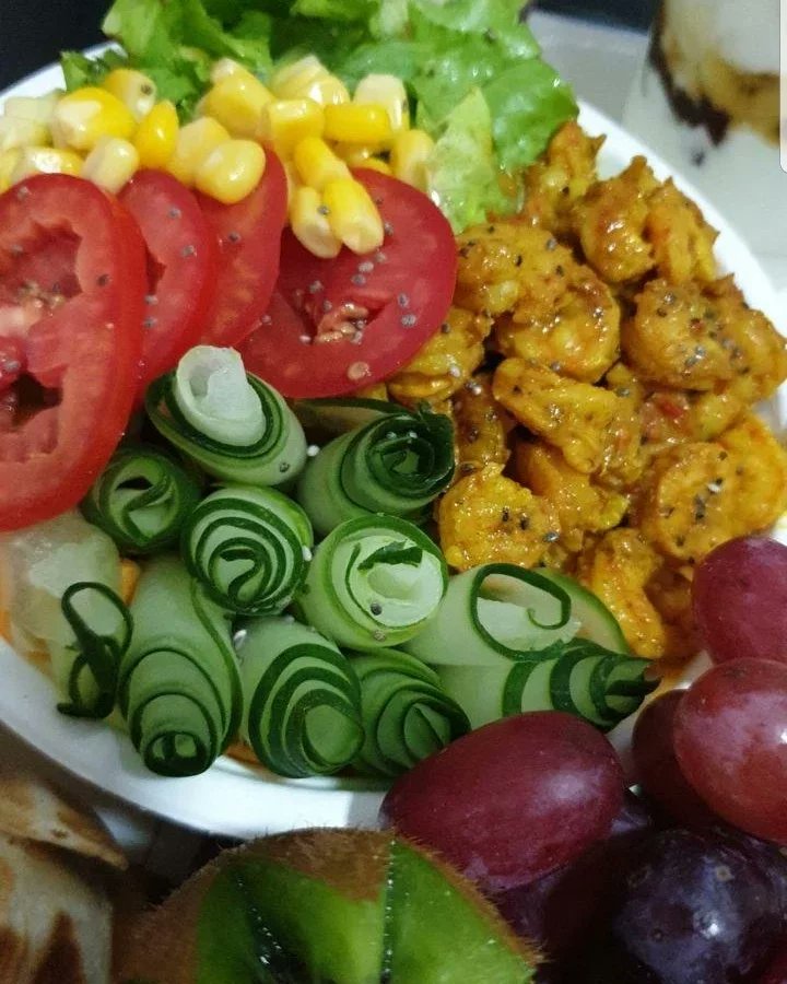 splashgreens's tweet photo. As Africans, Vegetable salad is not predominantly our choice of food but we need it. This means, it has to be done RIGHT!
.
Come, let me show you how to be a SALAD GURU both for business and as individual...
#trainings
#vegetablesalad
#smoothie
#splashgreens https://t.co/jWHqEx1bBI