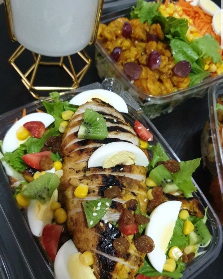 splashgreens's tweet photo. As Africans, Vegetable salad is not predominantly our choice of food but we need it. This means, it has to be done RIGHT!
.
Come, let me show you how to be a SALAD GURU both for business and as individual...
#trainings
#vegetablesalad
#smoothie
#splashgreens https://t.co/jWHqEx1bBI