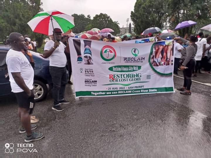 TonyeBarcanista's tweet photo. Ongoing... Sea of humans march for PDP in Cross river State (this morning). When we tell Obidients and Emilokan people that the entire SS and SE are fully Atikulated in 2023 they think  we are blabbing. This is Testing the microphone.

Atiku is a man whose time has come - 2023 https://t.co/jXDwdyxVIf