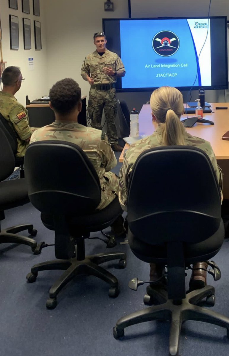 Commander_CRF's tweet photo. #NextGenFP Defence Engagement Team have deployed on Ex. #PitchBlack22 to share specialist capability knowledge in Counter Intelligence & Security, Joint Terminal Attack Control, C-UAS & future FP with the @AusAirForce which will increases the interoperability with partner Forces https://t.co/oQoRyEW61f