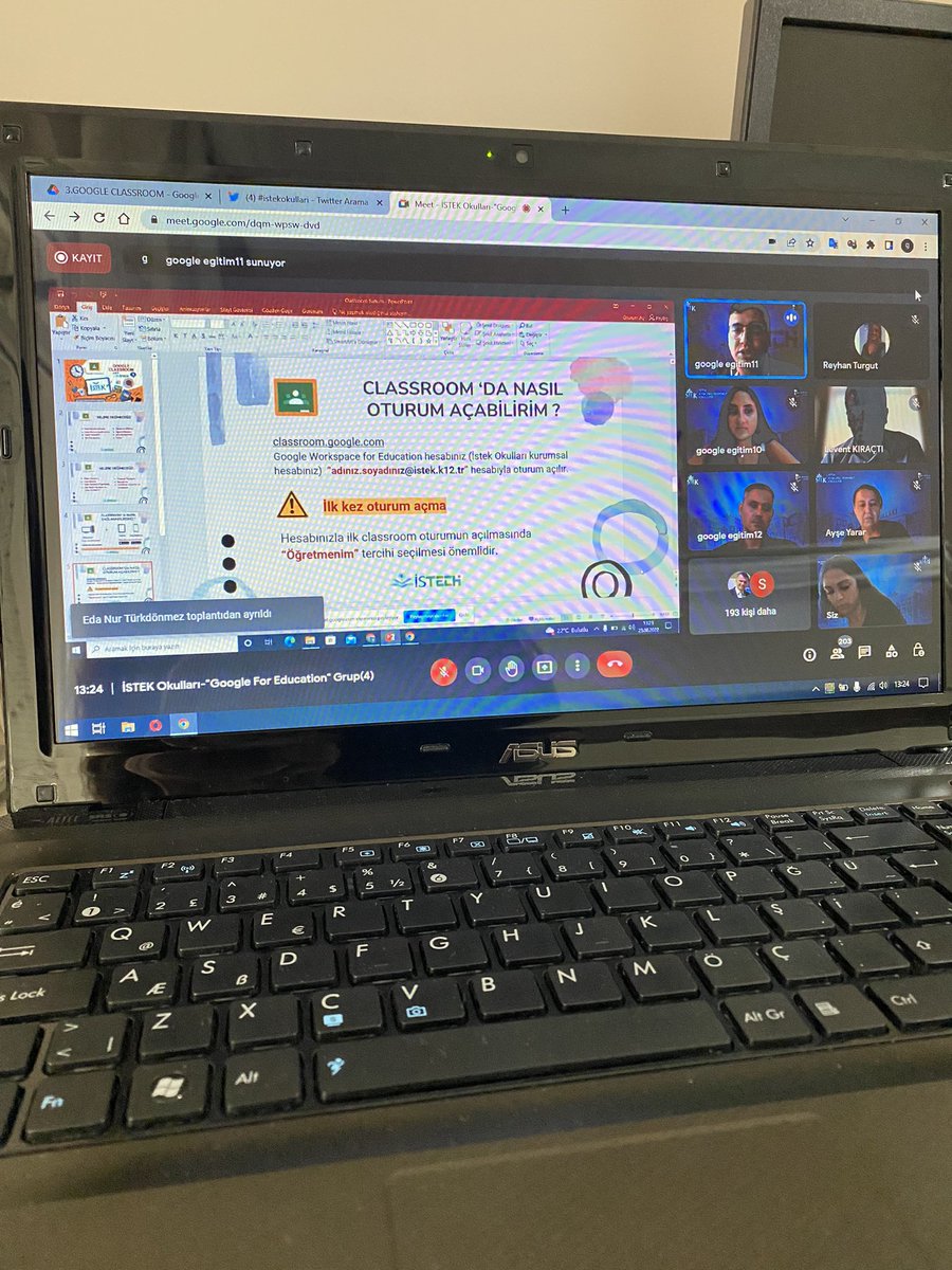 1990asma's tweet photo. Öğleden sonra oturumumuz Google Classroom ile devam etmektedir☺️👏👍 #istekokullari #istektech https://t.co/dzjrIormeg