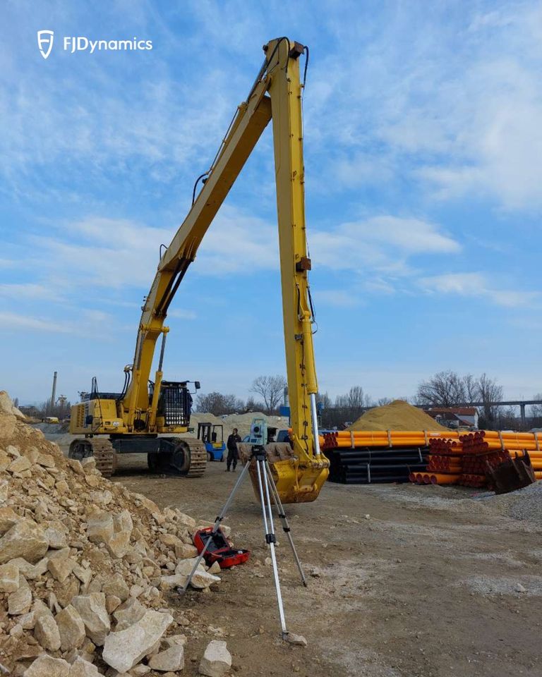 FJDynamics's tweet photo. Even with a large-scale excavator, the G31 grade control system can also fit perfectly!
Be our dealer today>>> https://t.co/q1iTSLljvr
.
.
.
#excavator #digger #heavyequipment  #construction #civilconstruction #constructionlife  #earthmoving #constructionsite #groundprep https://t.co/oGE2CJIMKa