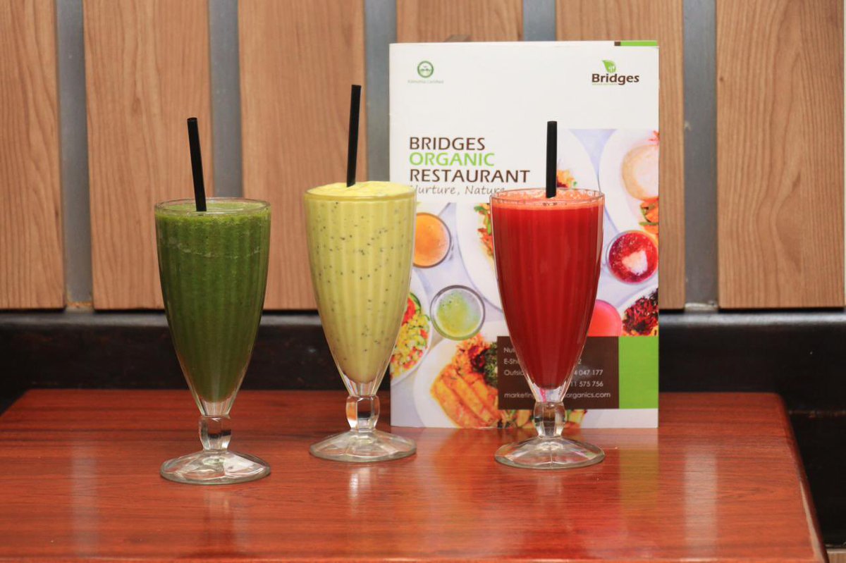 BridgesOrganicR's tweet photo. Bridges Organic Restaurant your home of Healthy,Organic Meals, drinks and weight loss management programs.We are located along Tubman Road opposite City Market and Along Kaunda Street opposite Lornho House.For office and home deliveries please call 📞 0711575756 https://t.co/bSDQDKdRaR