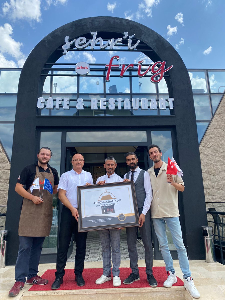 #Unesco Afyonkarahisar Gastronomi Standartları Belirleme Kurulu tarafından yapılan denetlemeler sonucunda AFYONKARAHİSAR CITY OF GASTRONOMY belgesi ile <a href="/sehrifrig/">Şehr-i Frig Restaurant</a>  #Frigyolu üzerindeki tek  Gastronomi Restourantı olarak adını altın  harflerle yazdırmıştır.