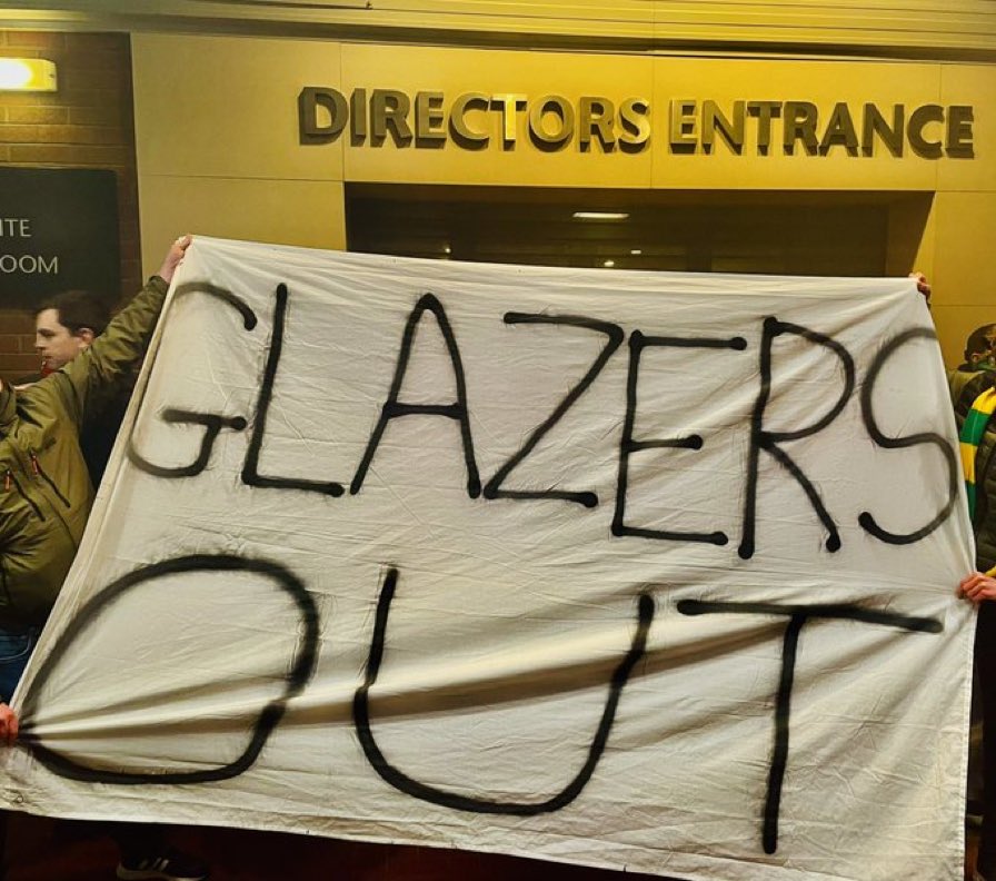 Glazerspissoff's tweet photo. Help spread the word. The Glazers time in Manchester is over. #GlazersOutNOW #GlazersOut https://t.co/YLKxp6U7aC