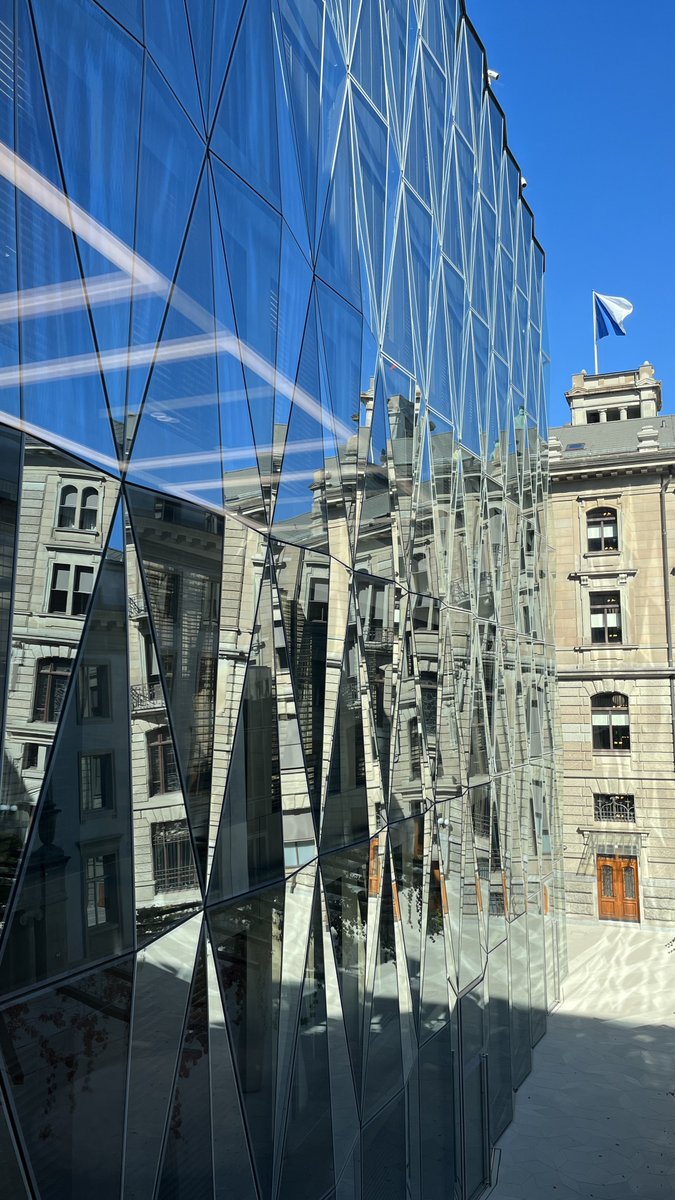 luefkens's tweet photo. I have been sharing the view from my office on Instagram for the past 3 months…
Note: “These views are my own and don’t necessarily reflect those of my employer.” Or do they?!?
➡️🔗https://t.co/SxYFU4XY78
#LifeAtZurich https://t.co/AvVcftd4Q7