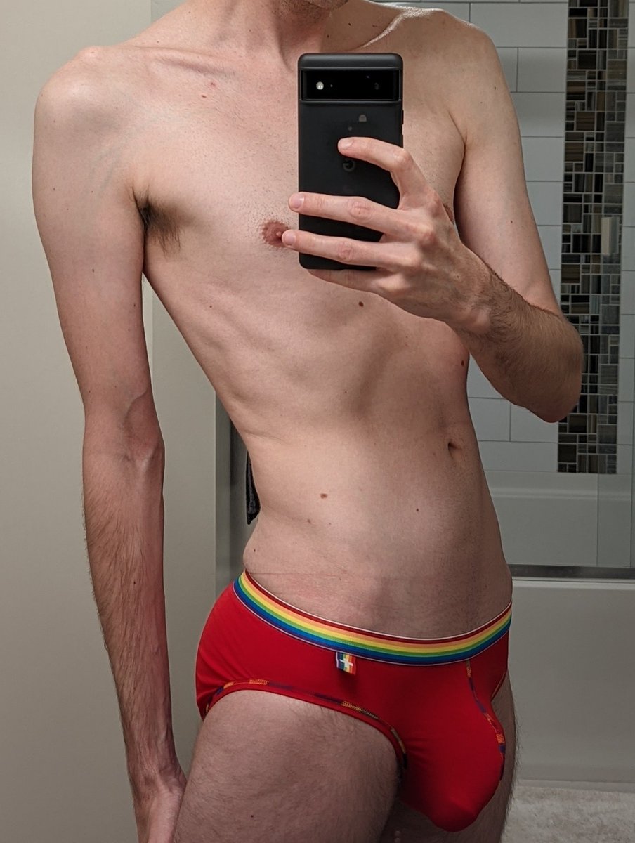 fellatetowork's tweet photo. Take them off with your teeth. #gayunderwear #underwearfetish #andrewchristian #briefs #bitwink #twink https://t.co/HA6neI0euk