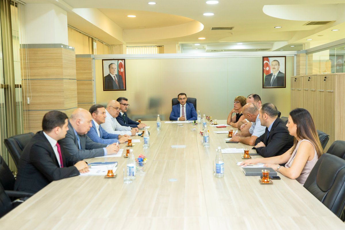 yashat_fondu's tweet photo. Azərbaycan Respublikasının ərazi bütövlüyünün müdafiəsi ilə əlaqədar yaralananların və şəhid ailələrinin təminatına dəstək fondu – “YAŞAT” Fondunun Himayəçilik Şurasının növbəti iclası keçirilib. https://t.co/UpeGceULYx