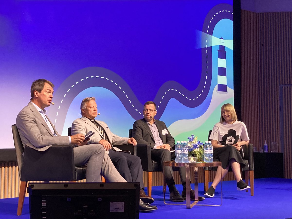 #TeamFinland10vuotta -päivässä esiintyvät yritykset edustavat suomalaista huippuosaamista niin kestävien kuin digitaalisten ratkaisujen saralla. <a href="/SpinnovaPlc/">SPINNOVA®</a> #Ketoinen <a href="/blocks_global/">Block solutions Oy</a> @unikieinc #Tapojärvi <a href="/RelexSolutions/">RELEX Solutions</a> <a href="/RealPeterNyman/">Peter Nyman</a>