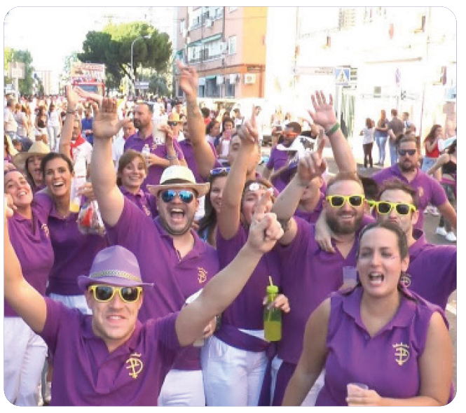 JavierAyalaO's tweet photo. Otro avance de la programación de #FiestasDeFuenlabrada, el martes 13 de septiembre a las 17:30 horas, celebraremos nuestro tradicional #DesfileDePeñas desde la calle Francia a calle Honda. 
#FuenlabradaBrillaEnFiestas #LasFiestasQueTeMereces #SomosFuenla https://t.co/yIhnjsfnhP