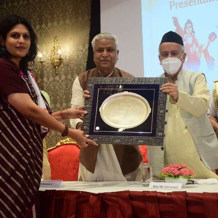 RPKNINDIA's tweet photo. जीवनगौरव पुरस्कार में सन्मानचिन्ह एवं २,५०,०० रुपये की धनराशि, गुणवत्तापूर्ण पत्रकारिता और पत्रकारिता -  विशेष उपलब्धि इन पुरस्कारों का स्वरुप सन्मानचिन्ह एवं १,५०,०० रूपए यह पुरस्कार का स्वरुप है।
#RPKNAwards2022 #RPKN https://t.co/BxuXWdi3ng