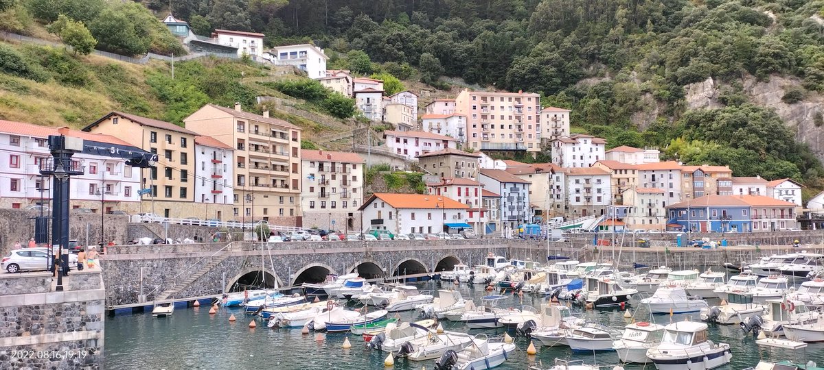 AlcaideSandreta's tweet photo. El viatge a Euskadi d'aquest any m'ha enamorat:
✅ Elantxobe
✅ Altsasu
✅ Mundaka
✅ Laida
✅ Guernika
✅ Ondarroa
✅ Ea
✅ Ziortza-Bolibar
✅ Aizarnazabal
✅ Hondarribia
✅ Deba
✅ Donosti
✅ Pasaia
✅ Zarautz
✅ Getaria
✅ Zumaia
✅ Lekeitio
Moltes cames i il·lusió!
#estiu22 https://t.co/raxPjyXgyQ