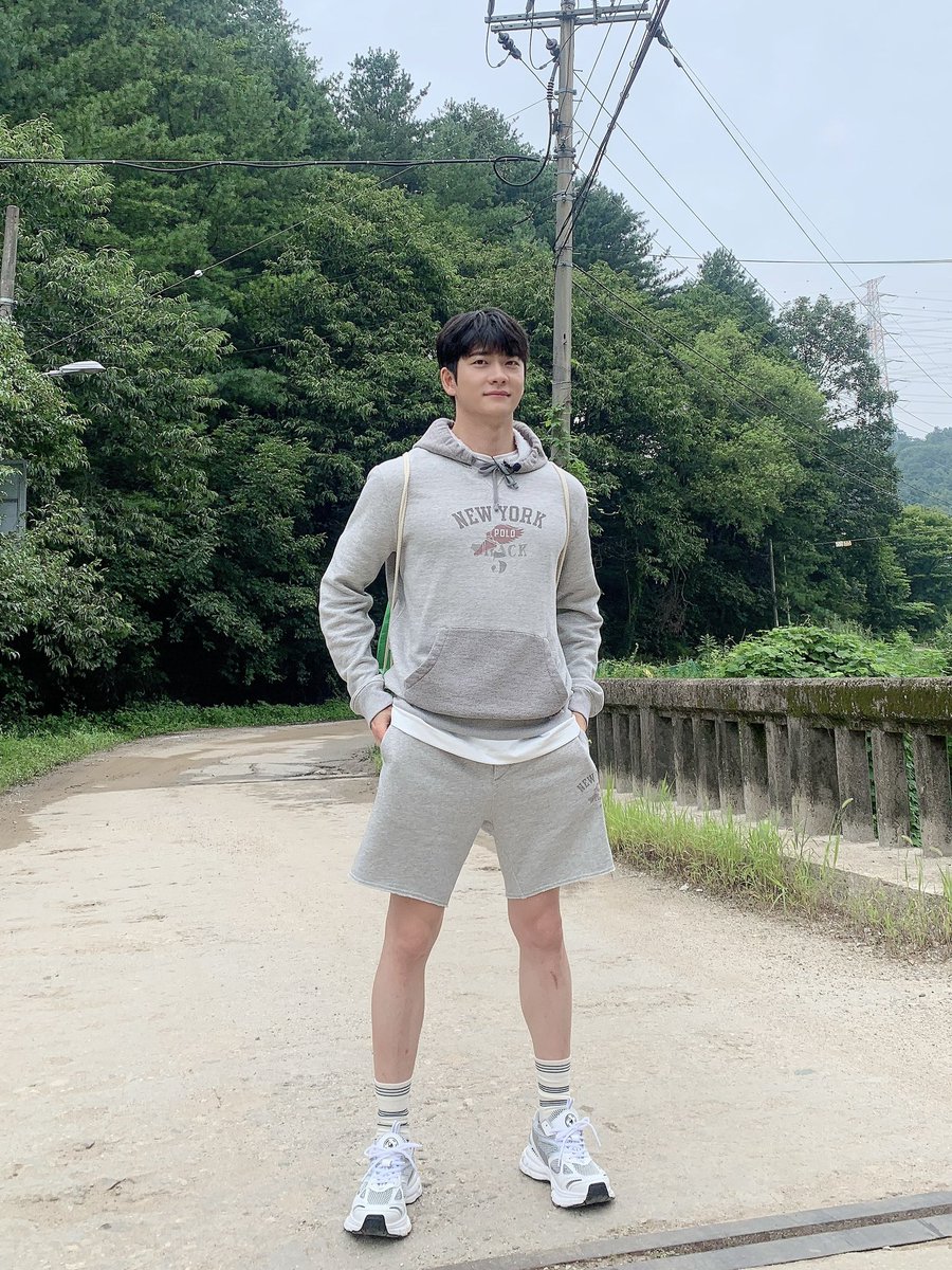 manofcreation0's tweet photo. 강태오와 캠핑장에서 함께한 플로깅 데이트
강태오표 특제 라면 비법도 공개한태오🍜
https://t.co/7yxOcq5EBu
⬆️⬆️⬆️⬆️⬆️⬆️⬆️⬆️⬆️⬆️
많관부~ 많사부🦊

#강태오 #kangtaeoh
#맨오브크리에이션 #manofcreation
#모노튜브 #지구특공대 #리얼스챌린지 #플로깅 https://t.co/OqldDyO5K0