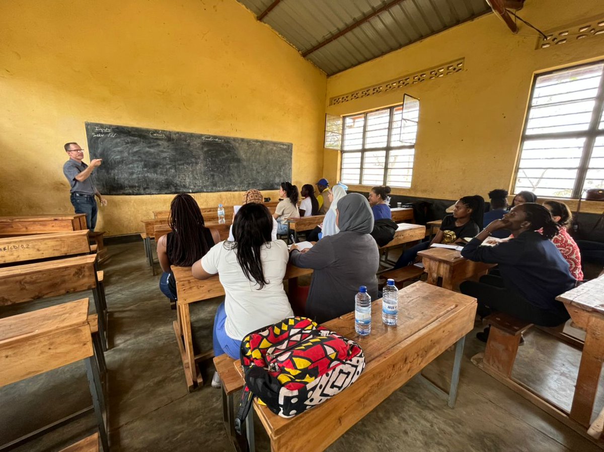 ENACT_Partners's tweet photo. We are in Rwanda! Here our co-executive director, Scott Kennedy, leads a session about thinking of energy flows in a community with participants from @POWERHer1 and #WiSER. Are you excited for a future of strong female leadership in #energyaccess? We certainly are! https://t.co/2rd6pORczP