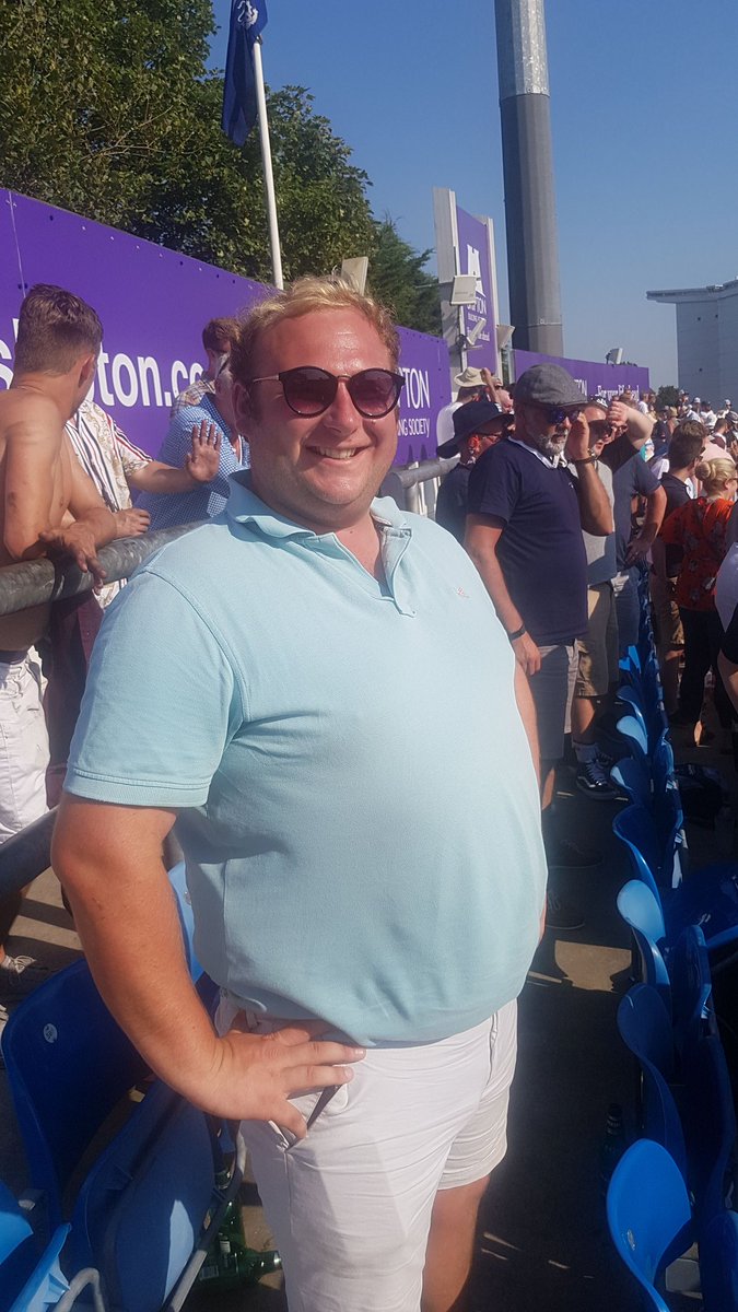 Happy 3rd anniversary <a href="/joecowperthwai1/">Joe Cowperthwaite</a> <a href="/StuartAkister/">Stuart Akister</a> <a href="/sevenufc/">Steven Porter</a>