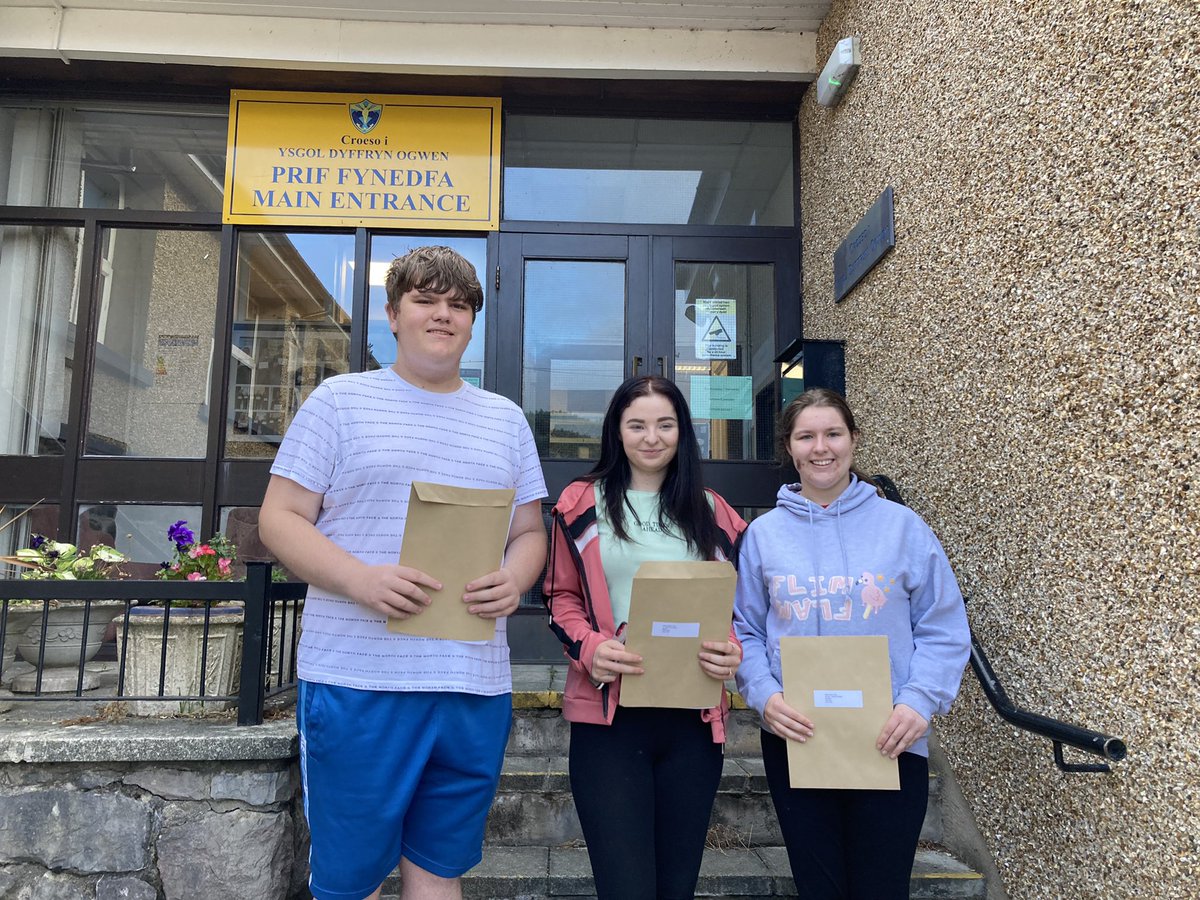 Christopher Davies tweet media