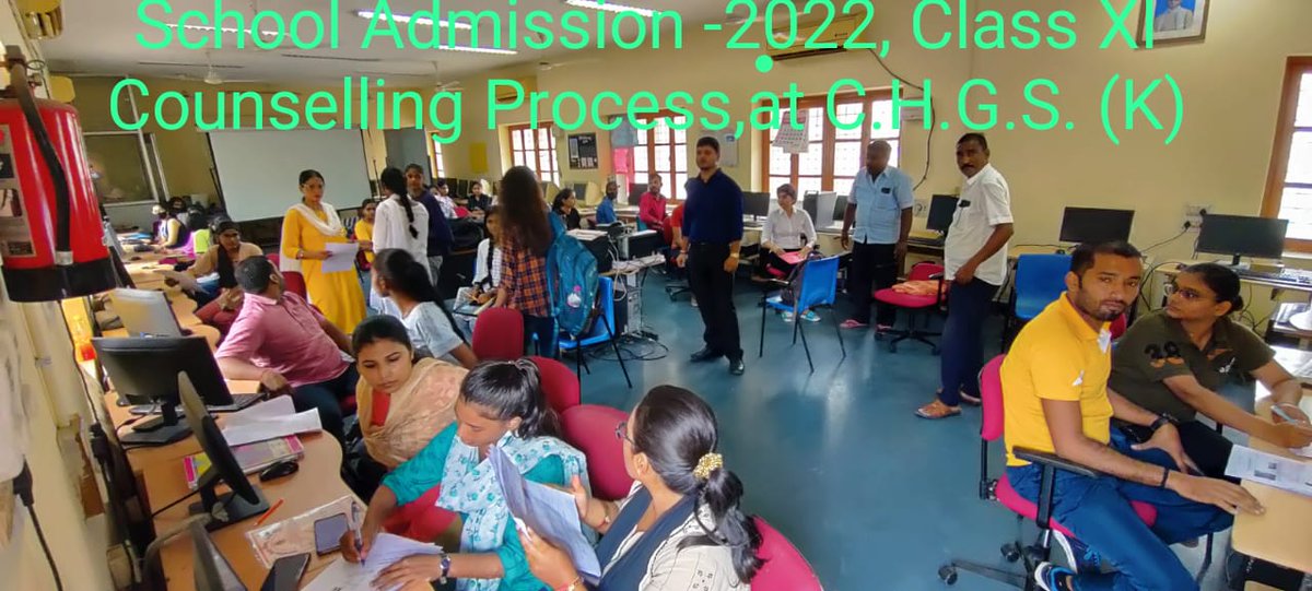 chgsbhu's tweet photo. Today 25/08/2022, at CHGS (K) counselling has started under  School Admission - 2022. Teachers &amp; Staff performing their duties. @VCofficeBHU @bhupro @registrarbhu https://t.co/m5UMdHgmA1