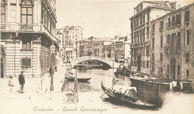 AziendeCantina's tweet photo. #ThrowbackThursdayPic
Il nostro sestiere di Cannaregio, viaggio nel tempo! / Our Cannaregio district, a journey through time!/ Notre quartier de Cannaregio, un voyage dans le temps !
#cantinaaziendeagricole #venice #venezia #venise #throwbackmemories #oldphotos📷 https://t.co/2F0q7SCChQ