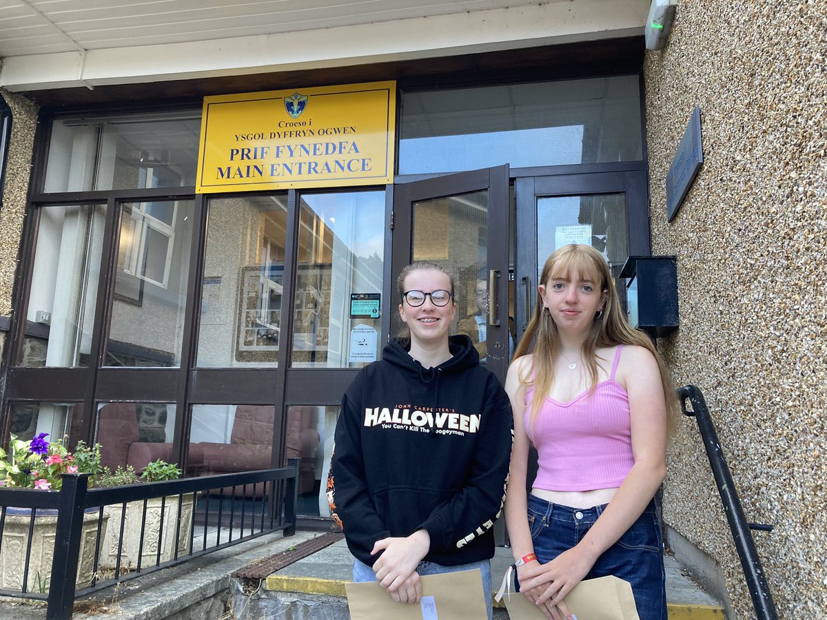 Christopher Davies tweet media