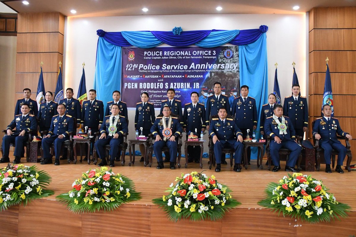 pnp_pro3's tweet photo. PRO3 CELEBRATES 121st POLICE SERVICE ANNIVERSARY with PNP Chief PGEN RODOLFO S AZURIN, JR ON AUGUST 25, 2022 AT CAMP CAPT JULIAN OLIVAS, CSFP

READ: https://t.co/ibmIzQ7vDS

#TeamPNP
#WeServeAndProtect
#PNPKakampiMo
#SerbisyongPASIWEN
#PAntaymaySIgasigatdikWENtado https://t.co/VPCRFtimnL