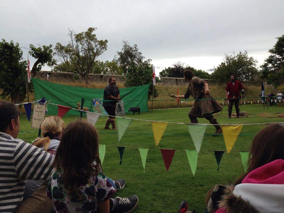 Come and join us in some Medieval Awesomeness this weekend at the Bishops Palace in Wells, Saturday to Monday! #Medieval #Archery #weaponry #fundayout #AWESOME #Somerset #family  #BankHolidayWeekend
With shows, have a go archery, sword lessons &amp; more it's a day out you will LOVE!
