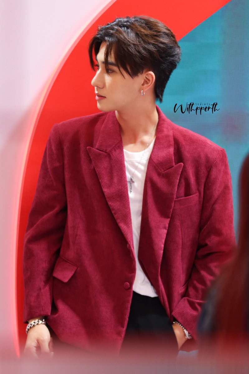 WithPPerth's tweet photo. พี่เพิร์ธของแม่คือหล่อทิ่สุดด @perthppe 😍

#ShiseidoxOhmNanonPerth
#KDPPE #PerthTanapon https://t.co/QpXWFZZHL2