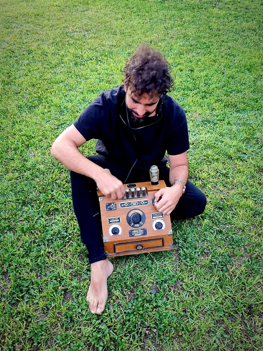 Loud Cave tweet media