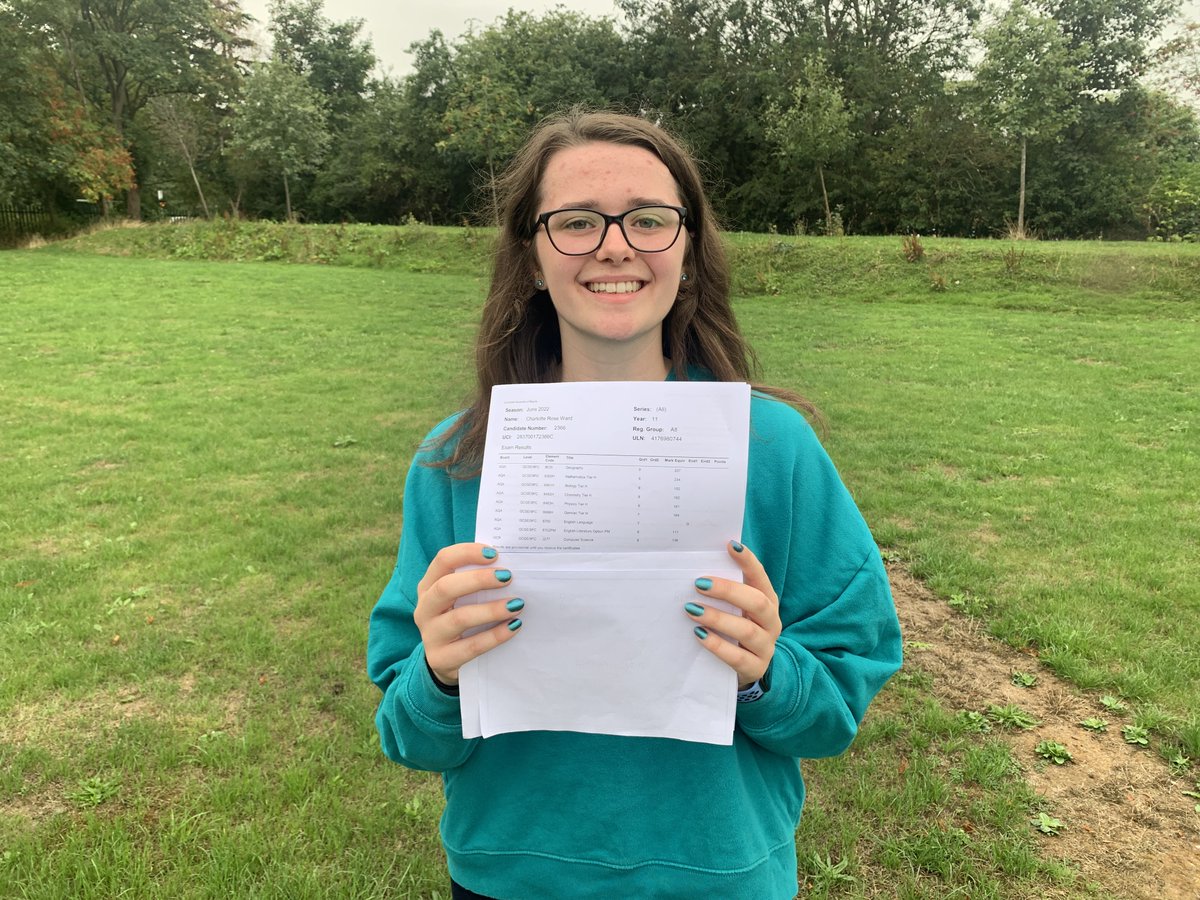 Head_SNA's tweet photo. Exceptional results for SNAs Charlotte Ward. She secured 7 grade 9s in Maths, Biology, Chemistry, Physics, Computer Science, Geography and RE. She also gained a grade 8 in English Literature and grade 7s in German and English Language #TheSNAWay #RedhillResults https://t.co/rOnIe3sb5c