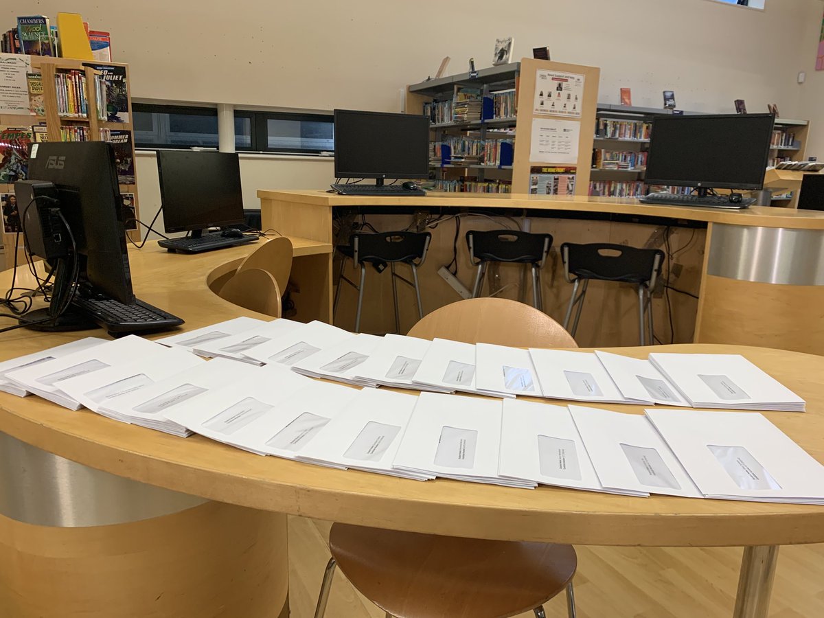 GCSE results day. We’re at Sir Herbert Leon Academy in Bletchley. Always feel nervous looking at the unopened envelopes… #gcse #ofqual #gcseresults2022