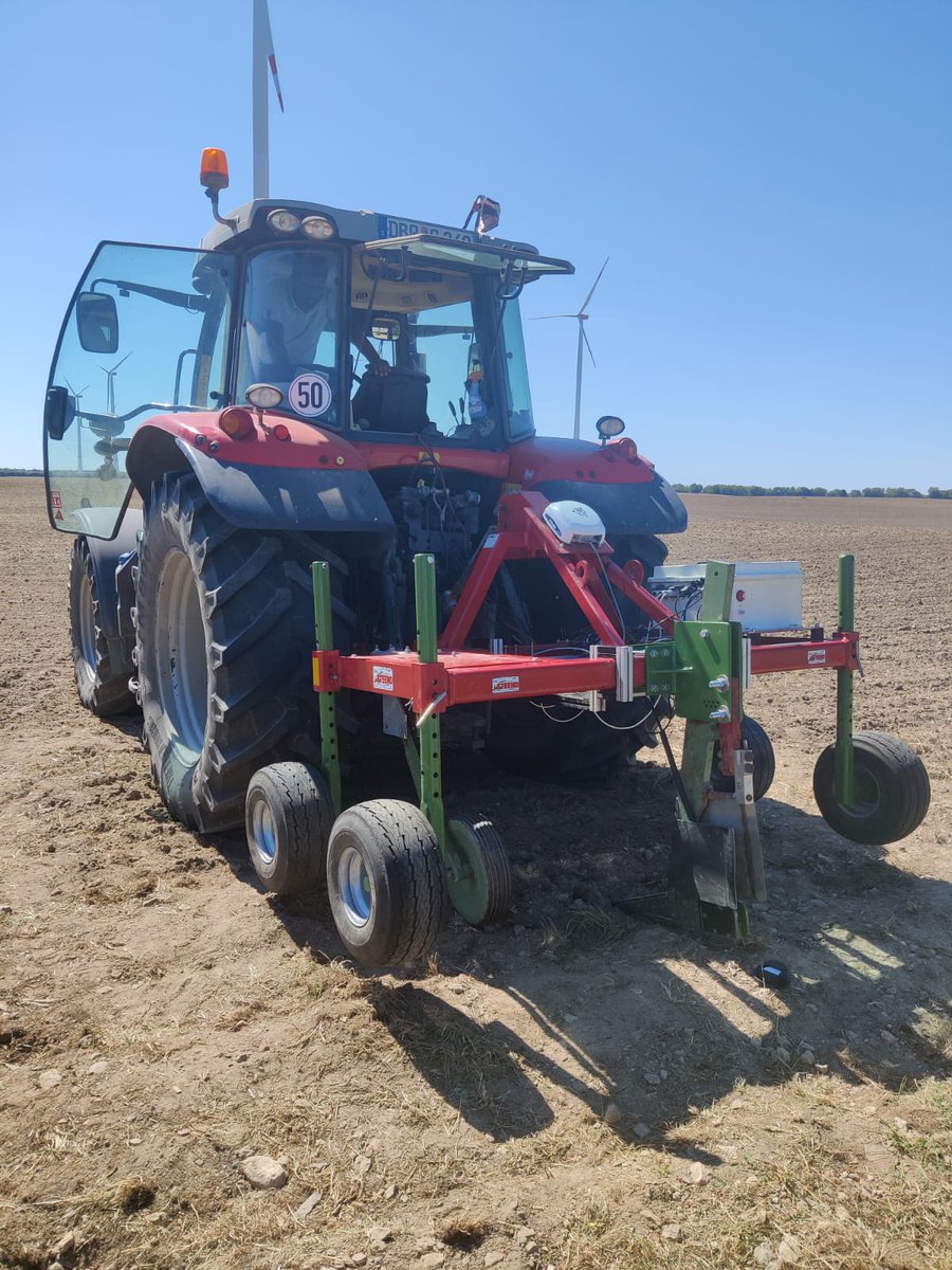 AddFerti's tweet photo. In order to calculate the correct fertilizer recommendations for the next growing season, our colleagues from UGent visited us to scan the field near Rostock with their on-line multi sensor platform. https://t.co/twBy9YCVuw