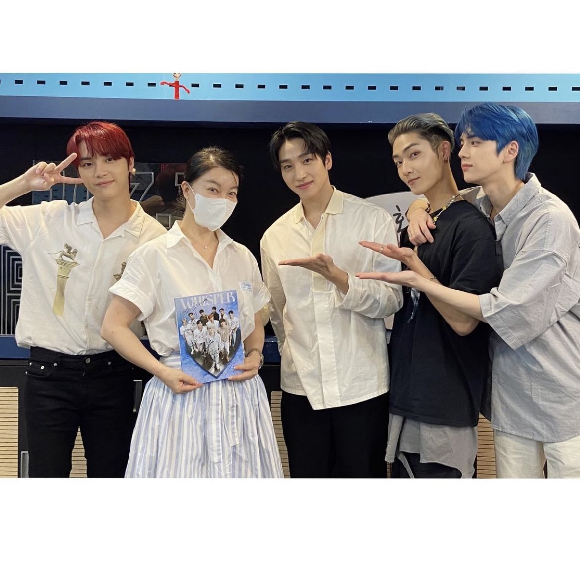 younaghoon's tweet photo. with the notable dj from choi hwajung's power time, and we proudly give her whisper's album as well. i hope you enjoy several hours of comfort with us, the b. https://t.co/pfHJnGlYzz