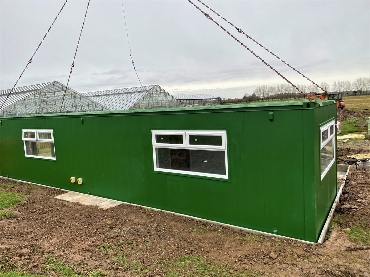 ModularTudor's tweet photo. #cabin #Trendingviral #OfficeSpace https://t.co/7usHHwENQF