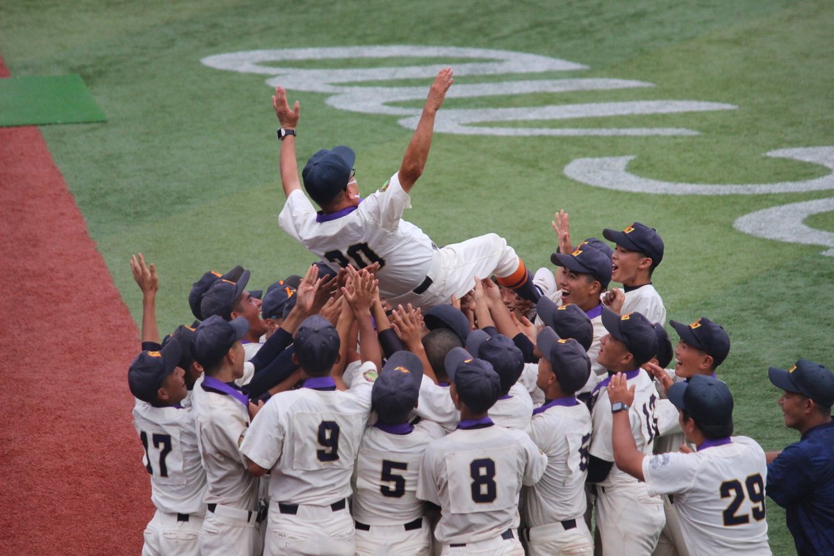 mino8989's tweet photo. 江戸川区立上一色中、全中を合わせて３度目の決勝で掴んだ初の日本一。
それにしても、全国大会での上位進出度は半端ないですね。
＜全中＞
2015年＝ベスト４
2016年＝準優勝
2018年＝ベスト４
2021年＝準優勝
＜夏全日本＞
2022年＝優勝
＜春全日本＞
2022年＝ベスト８他 https://t.co/WD76W6avBZ