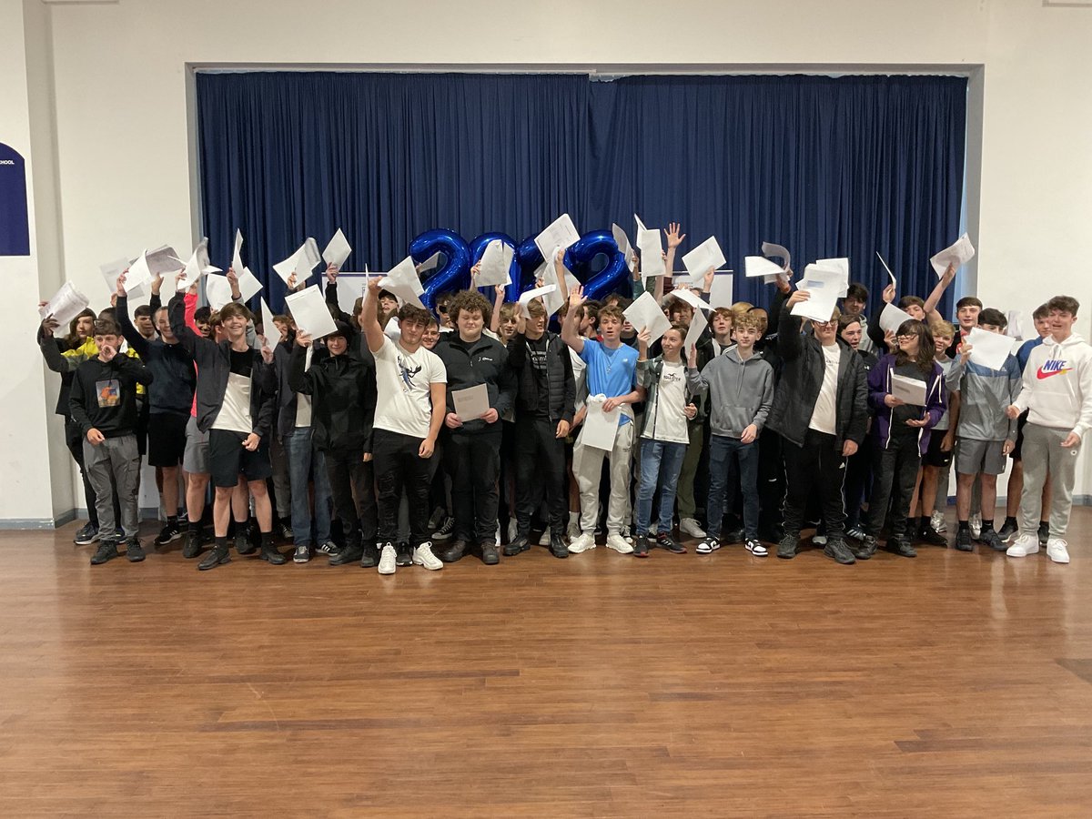 pmarshall73's tweet image. Congratulations Class of 2022. Best ever set of results! Totally deserved. We are all so proud of you all! Good luck 👏👏👏