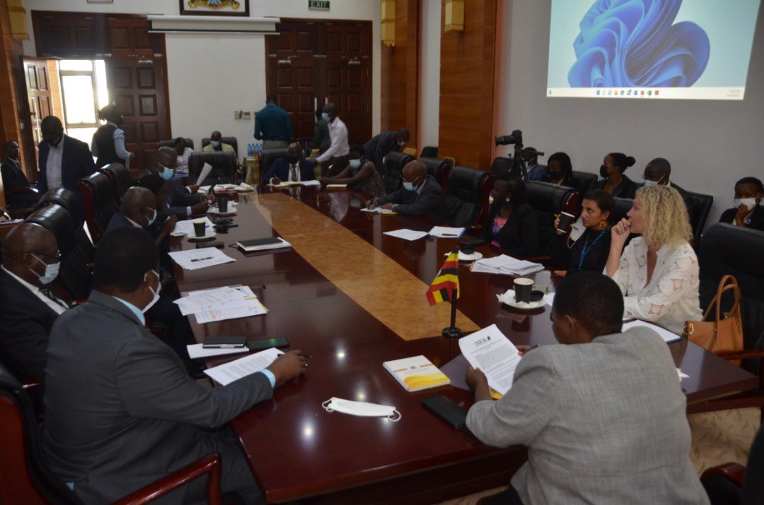 PMDU_OPMUganda's tweet photo. The Prime Minister’s Delivery Unit, PMDU caused a stakeholder’s engagement meeting under the leadership of Rt.Hon. PM @RobinahNabbanja to discuss the current state of Bugoma Central Forest Reserve @OPMUganda @EUinUG @min_waterUg @ministry_lands @NFAUG @nemaug @ugwildlife https://t.co/Jb5YCF0edO