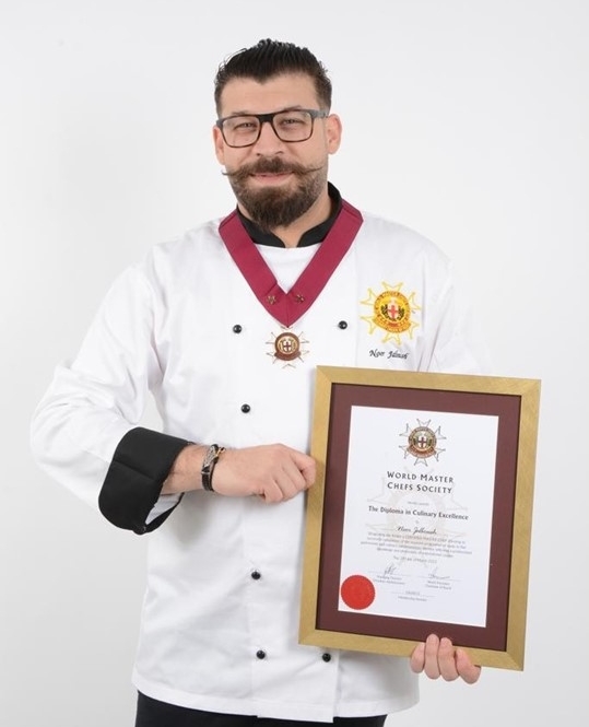 worldmasterchef's tweet photo. Please welcome Noor Jalboush, MWMCS, Saudi Arabia, to the World Master Chef Society!
#WorldMasterChefSociety #WMCS #Member #NewMember #ExecutiveChef #WMCSMember #ChefLife #MasterChef https://t.co/Pk38t4sny7