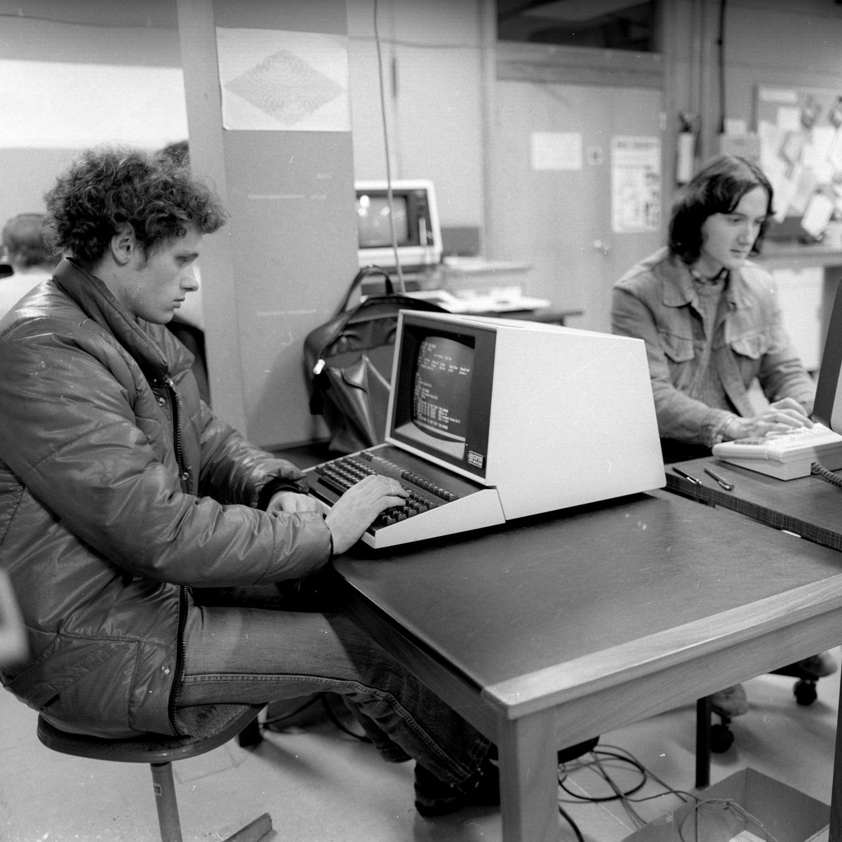 UniKent's tweet photo. Loving these photos of Kent in the 1980s ❤️ 

#ThrowbackThursday https://t.co/rj2vzzCpio