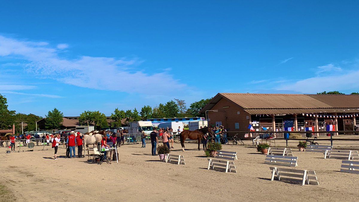 Début des Championnats du Monde de TREC 2022 de la <a href="/FITE_Officiel/">FITE</a> au Parc équestre fédéral, siège de <a href="/FFEquitation/">Fédération Française d'Équitation</a> à Lamotte-Beuvron. Une participation record avec 116 cavalières et cavaliers représentant 14 nations venus conquérir les différents titres jusqu’au 27 août.