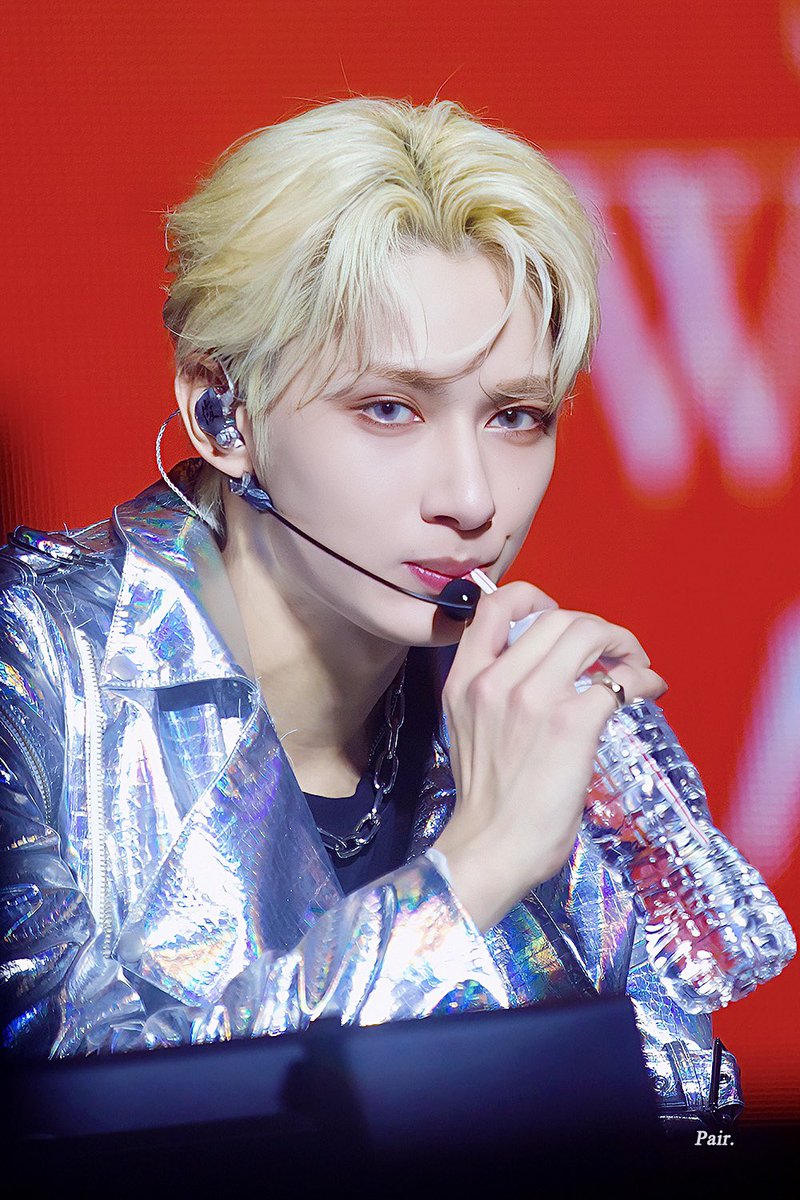 220823

#세븐틴  #SEVENTEEN  #준 #JUN #문준휘 #文俊辉