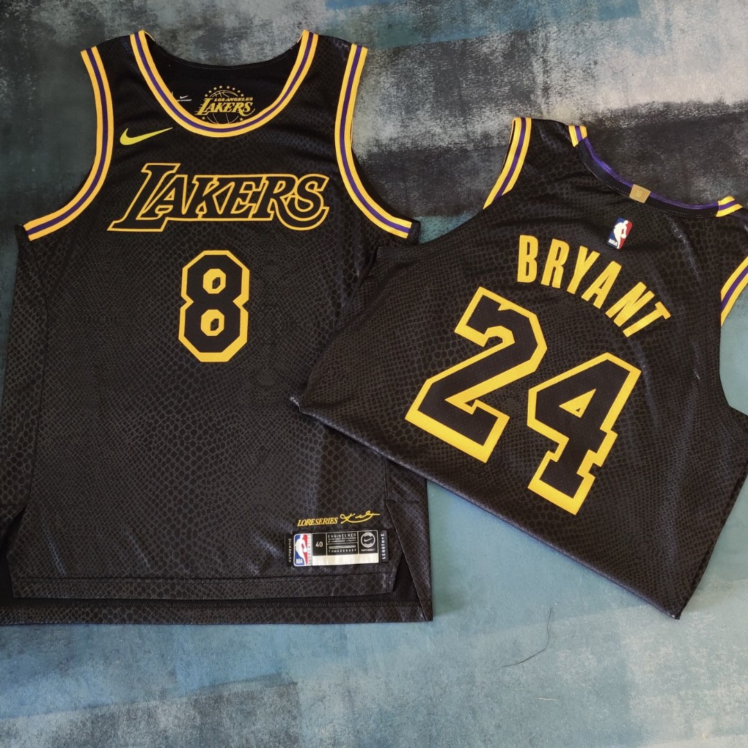 allo_he's tweet photo. Who need these?8⃣2⃣4⃣
#KobeDay #KobeBryant #MambaDay #VanessaBryant #LakeShow #LakersNation #MambaForever #kobeandgigi https://t.co/waaCEn9CCT