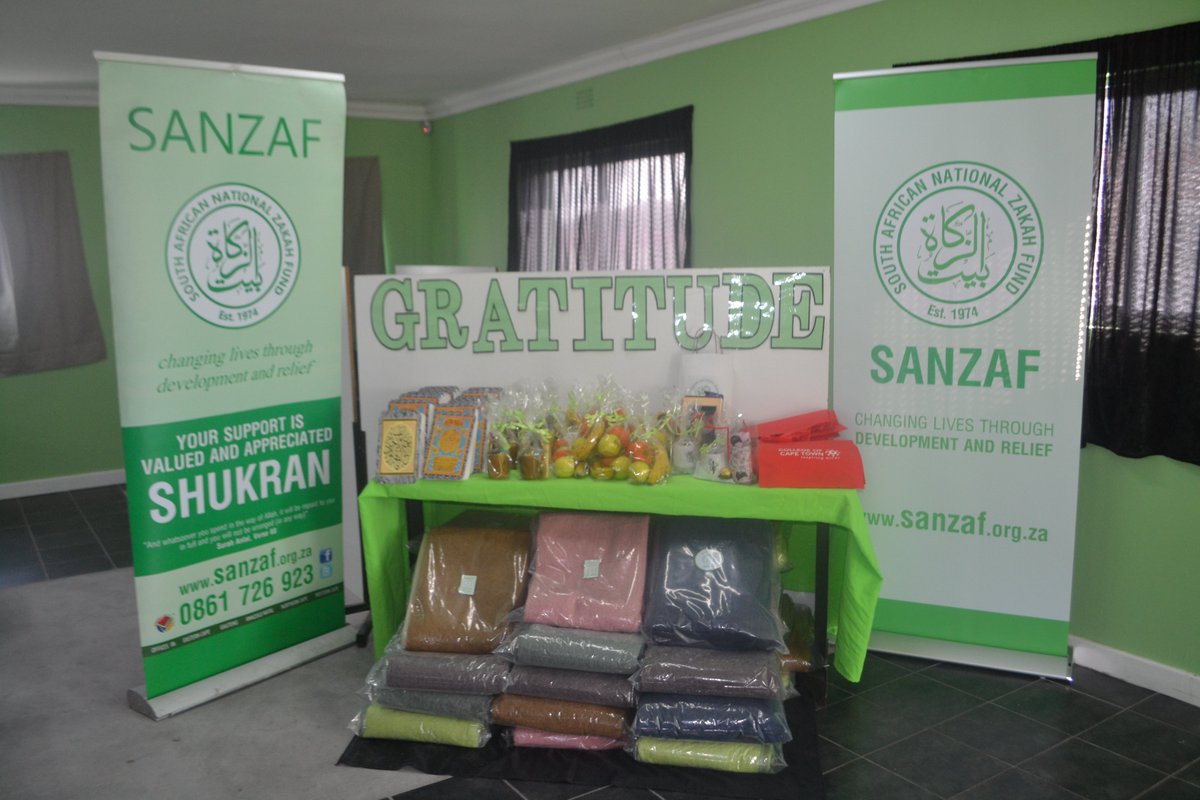 SANZAFSA's tweet photo. The SANZAF team also identified community activists who are working together towards a positive change in Manenberg. 

Believe in a better tomorrow 

For more information, email Rishda.herald@sanzaf.org.za, aziza.johardien@sanzaf.org.za or visit https://t.co/fjBvtmXcay

#Believe https://t.co/Ay6Q5sjWBc