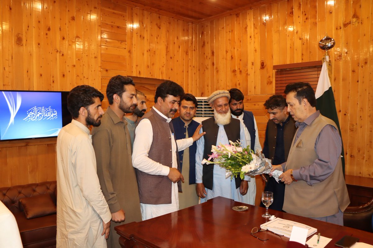 PppSecretary's tweet photo. گورنر جناب مہدی صاحب سے ملاقات اور گورنر بنانے پر مبارکباد انشااللہ توقعات ہے مہدی شاہ صاحب گلگت بلتستان کے بتہرین کام کرگۓ https://t.co/ilnl5uzm3i