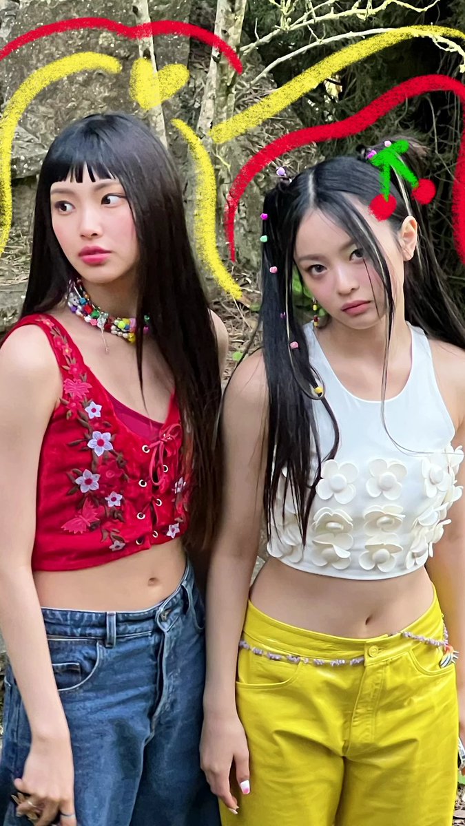 ฮันนิกับชุดใน mv สุดน่ารัก คนสวยเหมาะกับดอกไม้มาก ๆ ค่ะ เสียดายที่ไม่ได้มัดผมทวินเทลด้วย🥺🌻✨️