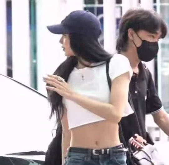 LILITEAMTH327's tweet photo. สิ้นแล้ว มัมหมีสิ้นแล้ว 😭💗

LISA ROAD TO VMAs
#LISA #LALISA #MONEY https://t.co/k8D61kMP79