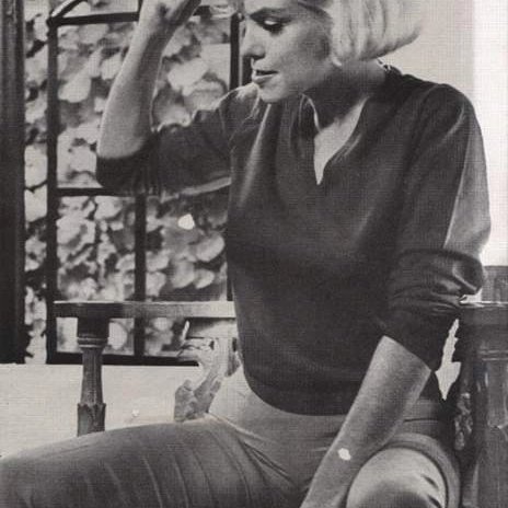 Clubpassionmar2's tweet photo. Bonne journée de jeudi.
Have a sweet Thursday.
#soutienukraine #marilyn #marilynmonroe #clubpassionmarilyn #année1962 #allangrant #12305fifthhelenadrive https://t.co/853W8Jpv8P